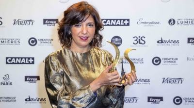 'الرجل الذي باع ظهره' يواصل التتويجات العالمية  (صور)