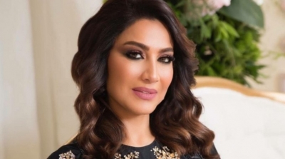 إعلامية مصرية تصاب بشلل في وجهها بسبب البوتوكس