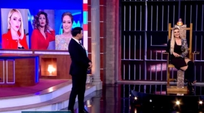 منال عمارة : مايا و زازا و نرمين صفر يقلدوا فيا و متأثرين بيا (فيديو)