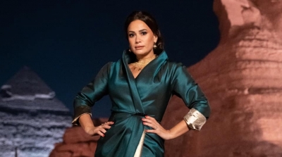 هند صبري تلفت الانظار في حفل الموميات الملكية (صور)