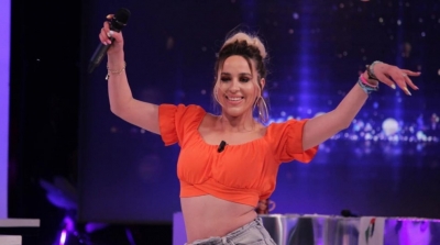 نرمين صفر : نعيش قصة حب عذري من طرف واحد