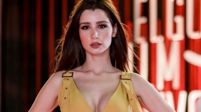 مصر : بدء محاكمة سارة التونسي بتهمة العمل الفني دون تصريح