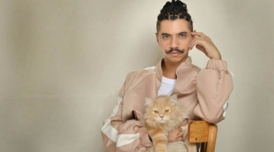 عارضو أزياء يتهمون مصمم مصري بالتحرش