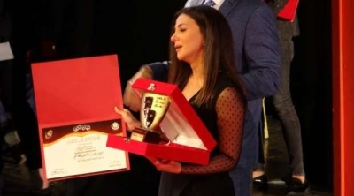 دنيا سمير غانم تبكي في أول ظهور لها بعد وفاة والديها (صور)