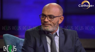 ايحاءات و عبارات مثيرة للجدل بين لطفي العبدلي والشيخ الهنتاتي (فيديو)