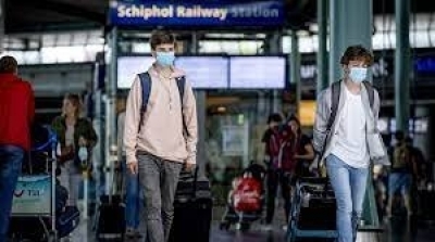 Covid-19: les Pays-Bas reviennent à un confinement partiel
